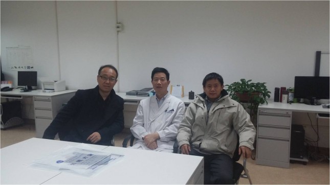 公司放射科李志民主任（右一）当选中华口腔医学会口腔放射专业委员会常委